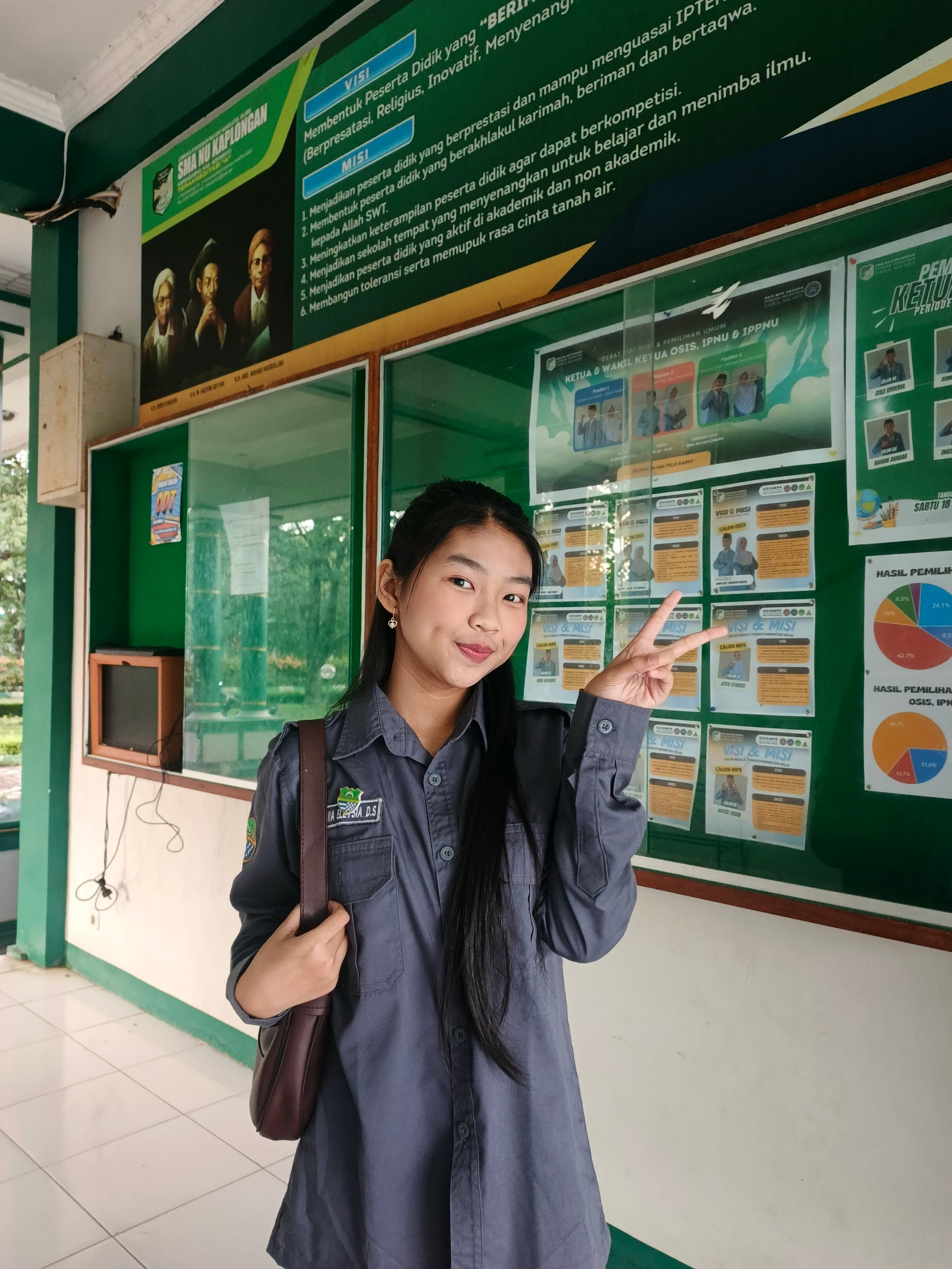 Natania Ellysia Dzakia Syaki